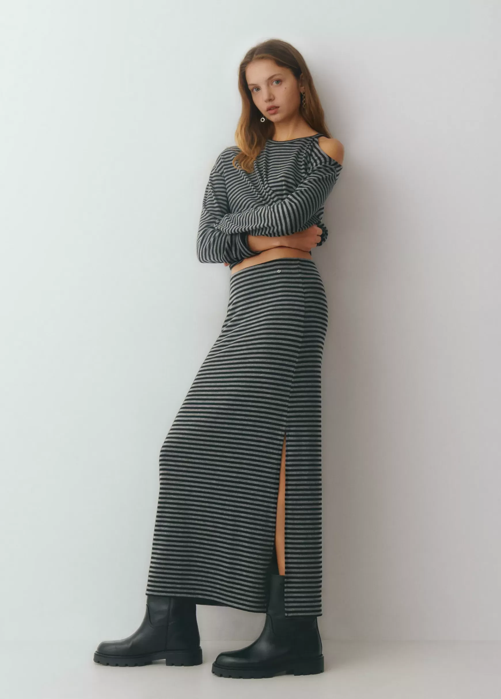 Brownie Saia midi risca tecida bicolor- Saias | Total Look