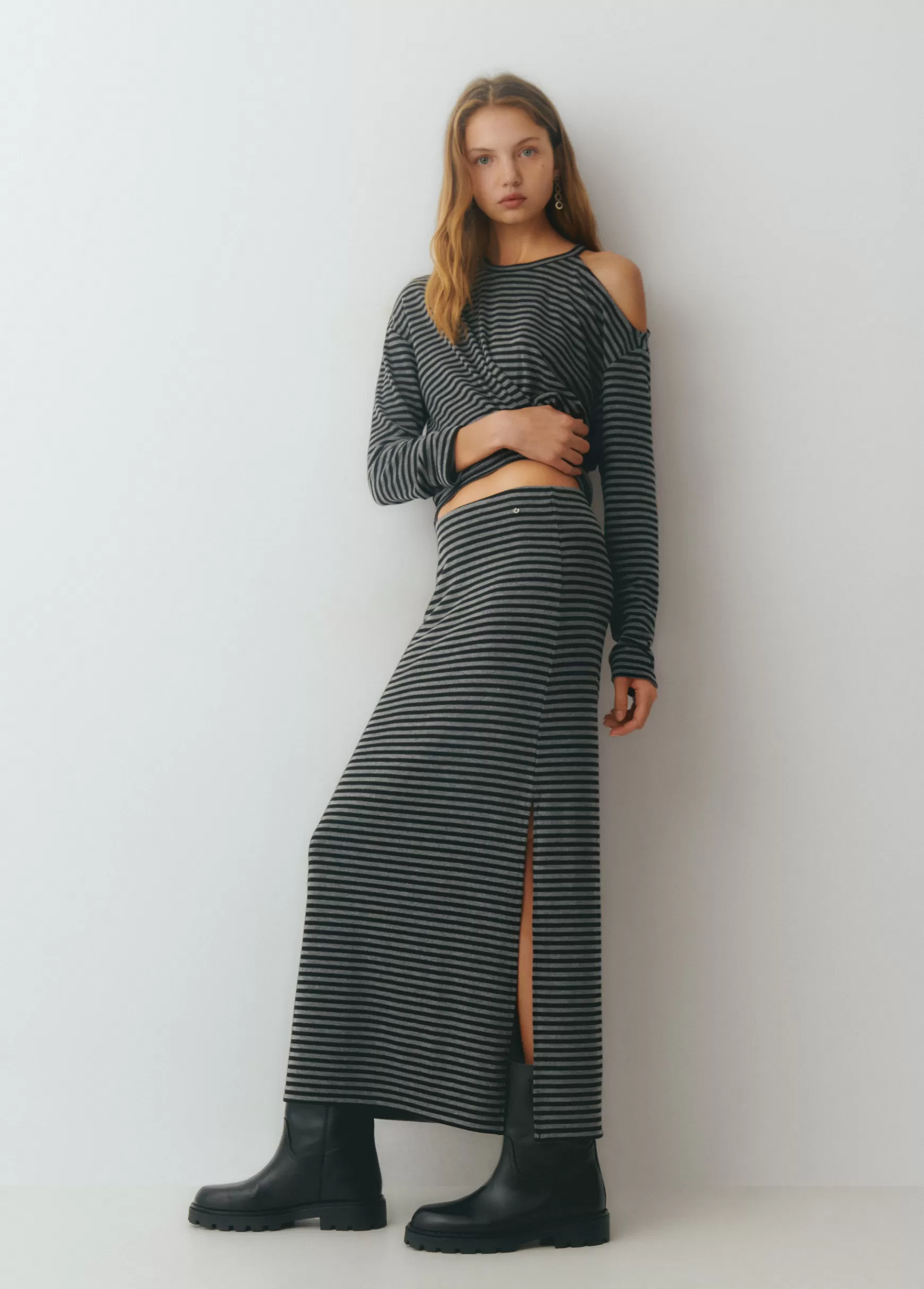 Brownie Saia midi risca tecida bicolor- Saias | Total Look